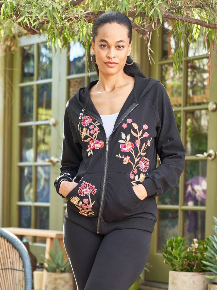 Plus Size Broderet FT Zip Up Hættetrøje 4830P-MAJ for engroshandel hos Paparazzi