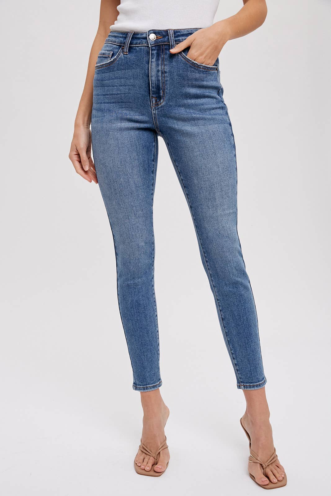 Bluivy - Vendita all'ingrosso Jeans - Donna - JEANS SKINNY VITA MEDIA6