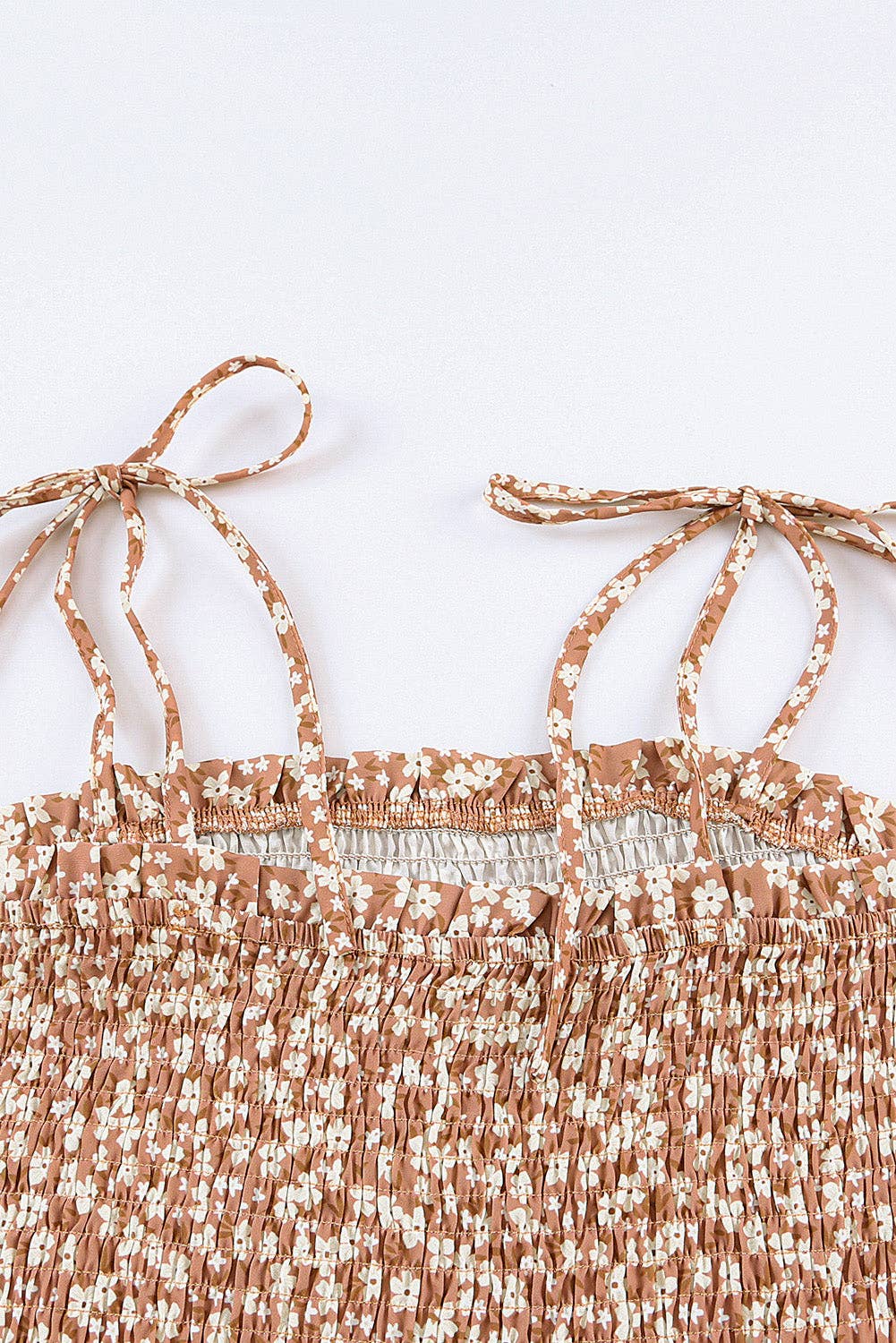 Lovesoft - Wholesale Jumpsuit - Dames - Jumpsuit met smalle bandjes en smockerlijfje en wijde pijpen en bloemenprint21