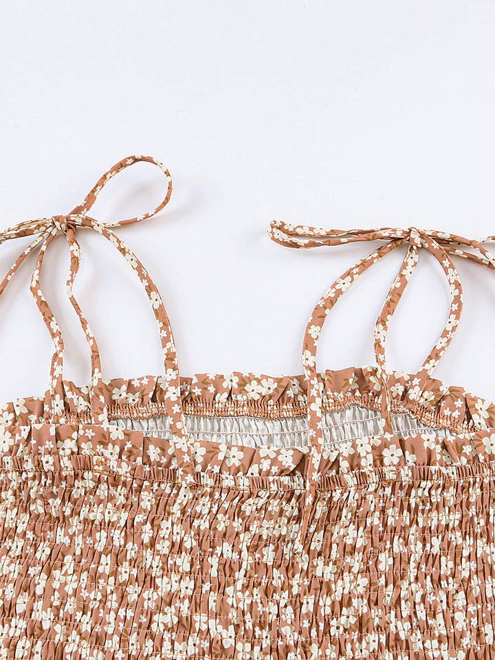 Lovesoft - Wholesale Jumpsuit - Dames - Jumpsuit met smalle bandjes en smockerlijfje en wijde pijpen en bloemenprint21