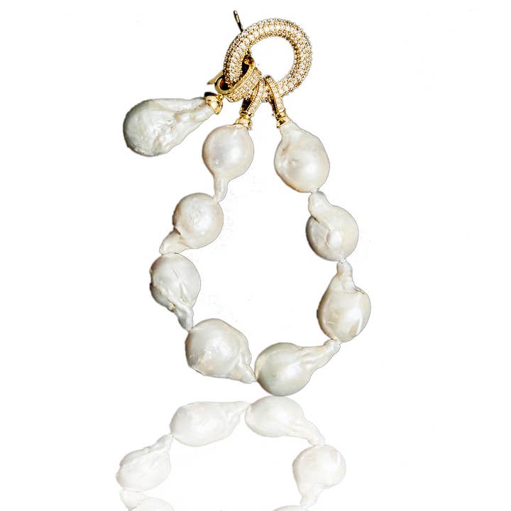 Pulsera de Perlas Barrocas con Colgante para venta al por mayor de MORDEKAI