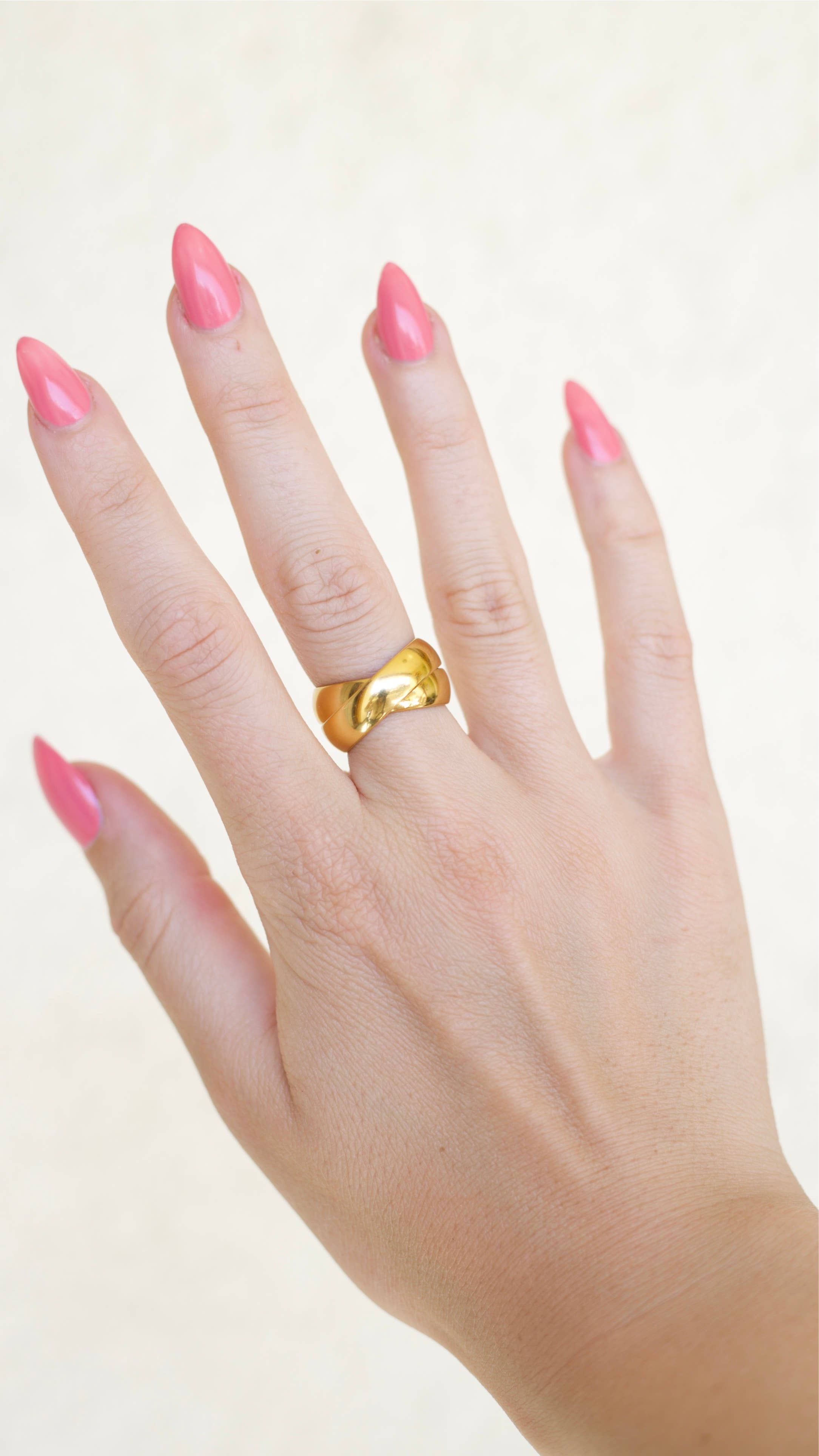 MeloMelo – wholesale Band/stacked ring – Interlocking Double Band Ring3