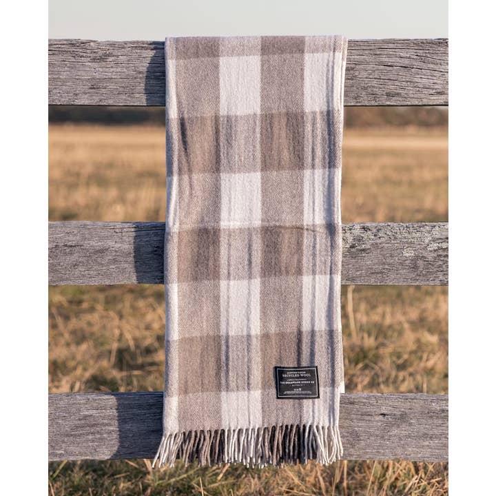 The Grampians Goods Co. - Vendita all'ingrosso Plaid - Coperta Heritage Tartan in lana riciclata2