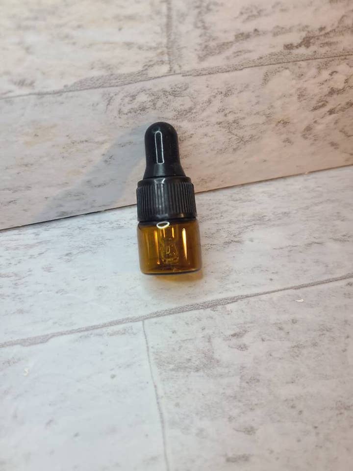 Uncrossing Oil, Ritual Oil for Protection, Mirror Spells for wholesale by WBC Shops