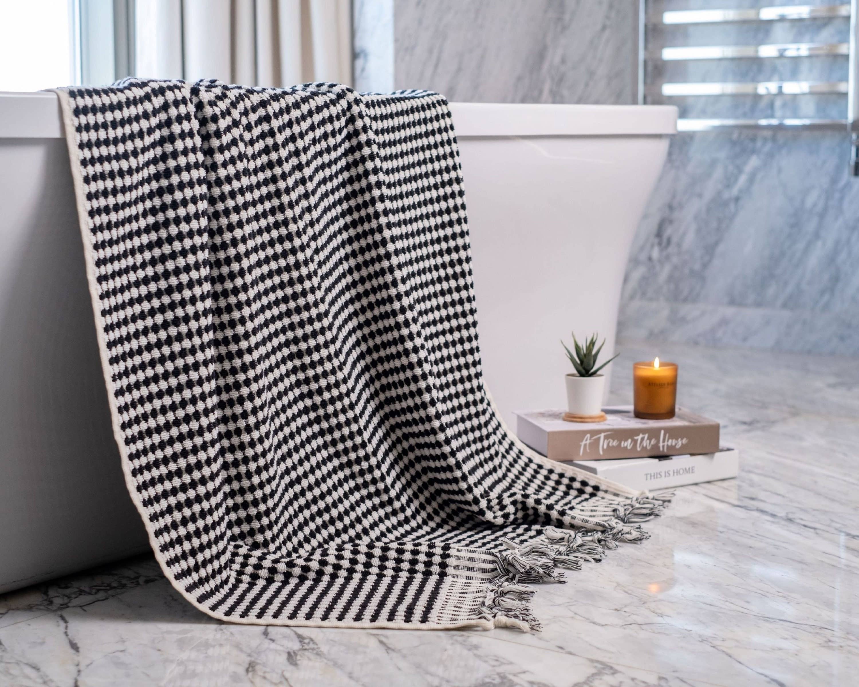 Kalkedon Towels - Wholesale Bath Towel - Pom Pom Bath Towel | Soft Plush Thick Towel |Checkered Towel0