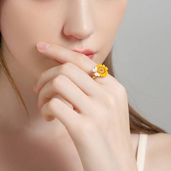 Verdivine – wholesale Cocktail/statement ring – Sunflower Ring3