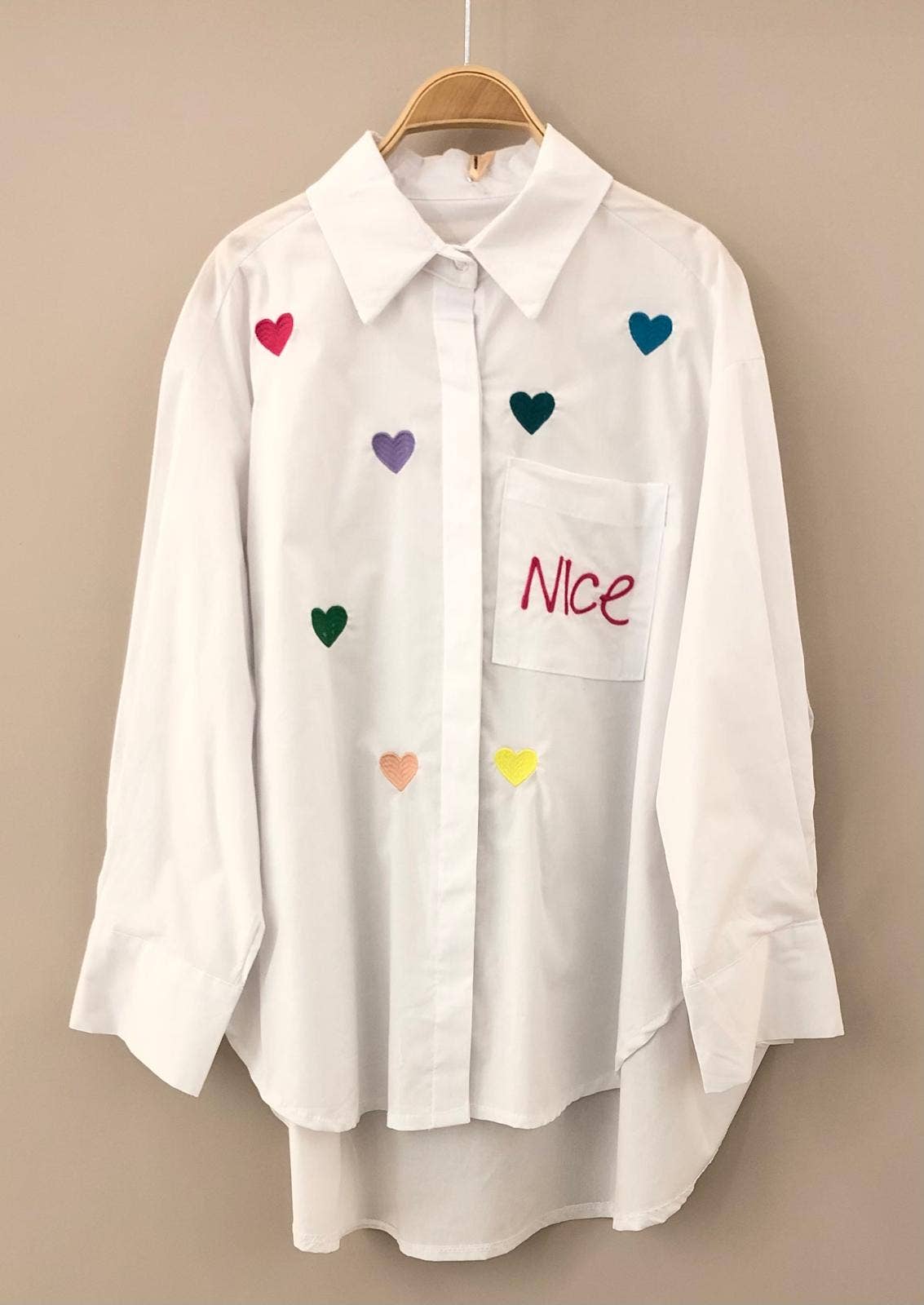 SWEET MAGIC MODA Y COMPLEMENTOS - Wholesale Button Down Shirt - Women's - OVERSIZED LONG SLEEVE SHIRT WITH EMBROIDERED DETAILS0