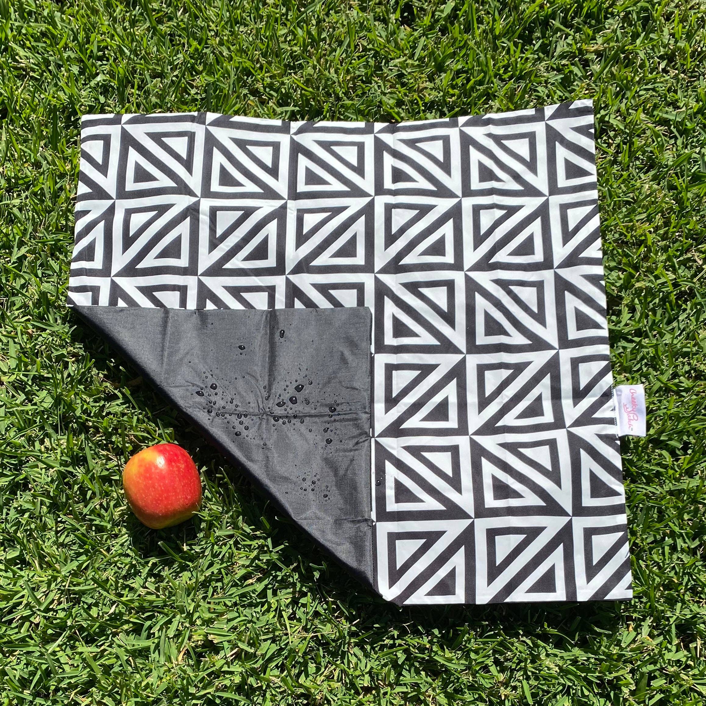 Cheeky Patch - Wholesale Picnic blanket - Wholesale Starter pack6