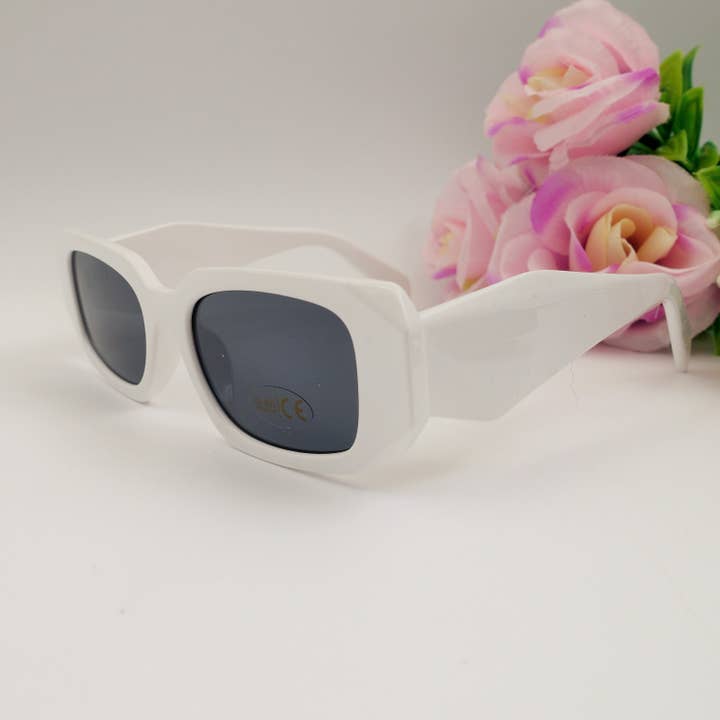 EMILIA - Occhiali da sole MAXI con effetti geometrici - UV400 con custodia for wholesale by Daemon srls