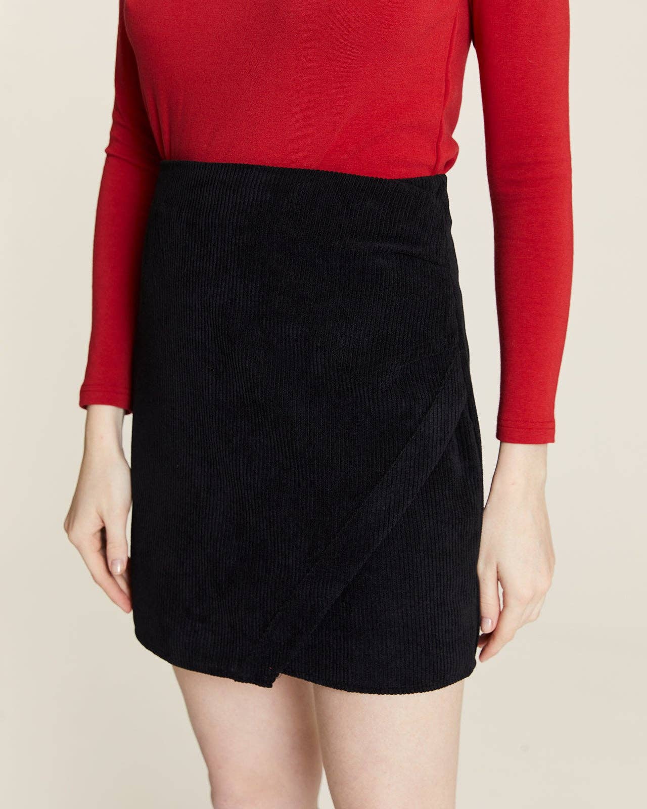 Pepaloves - Wholesale Skirt - Women's - FALDA MINI DE PANA NEGRA3