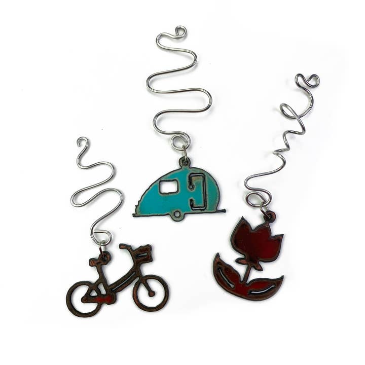 Dangles Outdoor Metal Gift Bike Camper Trailer Flower rustic for wholesale by Iron Jewel