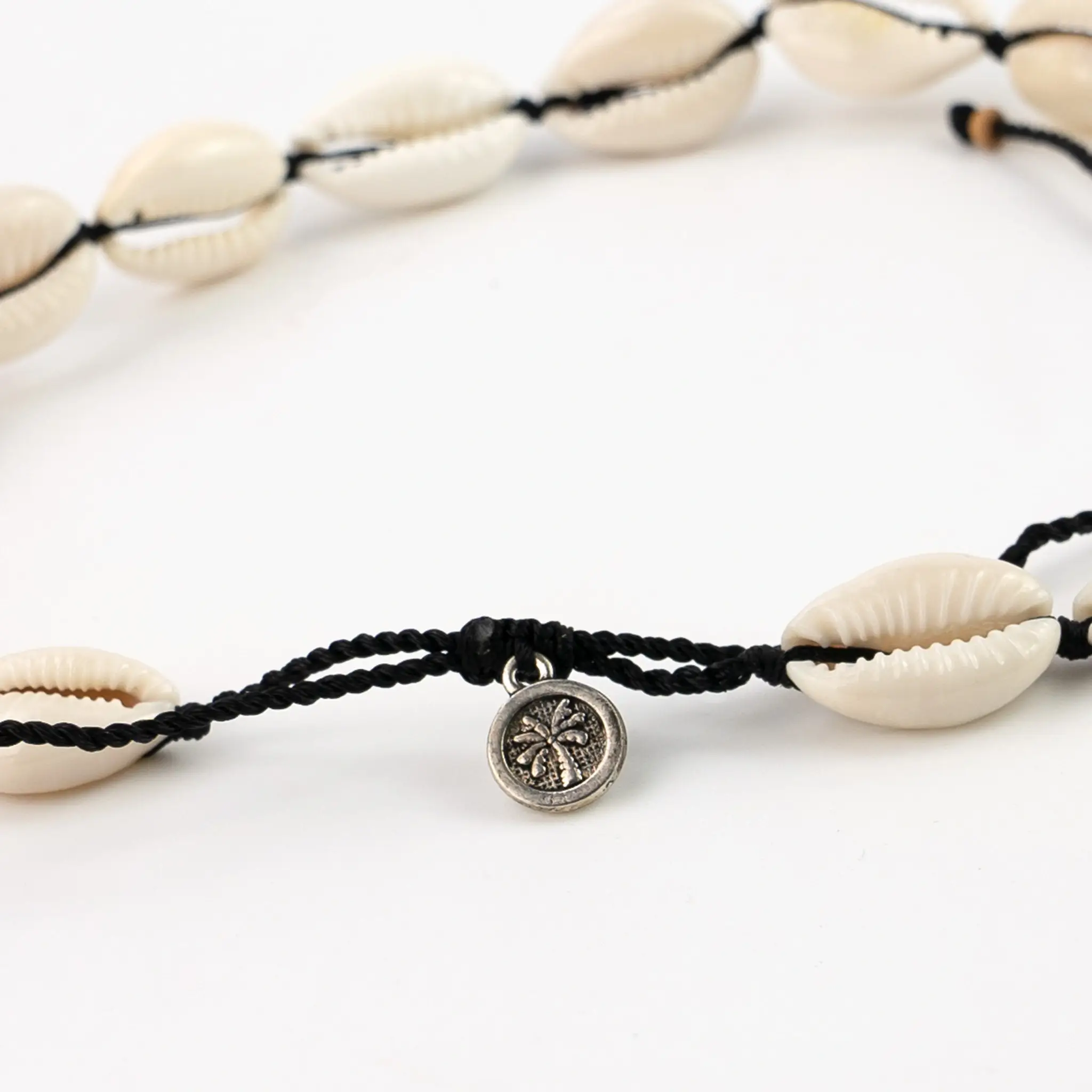 Pineapple Island - Vendita all'ingrosso Girocollo/collier - Collana Choker Livadi con Conchiglie Cowrie8