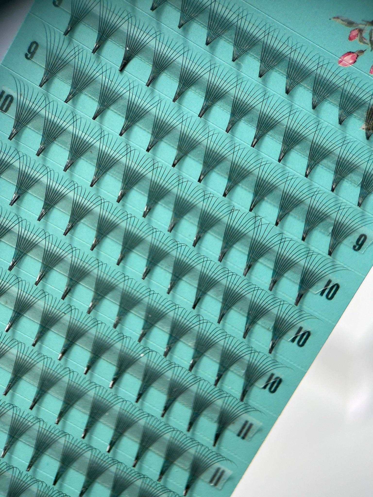 Schwarz matt WowSpeed Vorgefertigte Fächer Curl D, 0,05 mm, 8D für den Großhandel auf Faire6