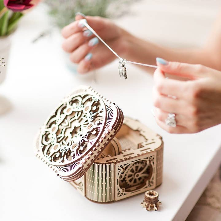 Ukidz LLC - Wholesale DIY Craft Kit - UGears Treasure Box -Wooden 3D Puzzles - DIY6