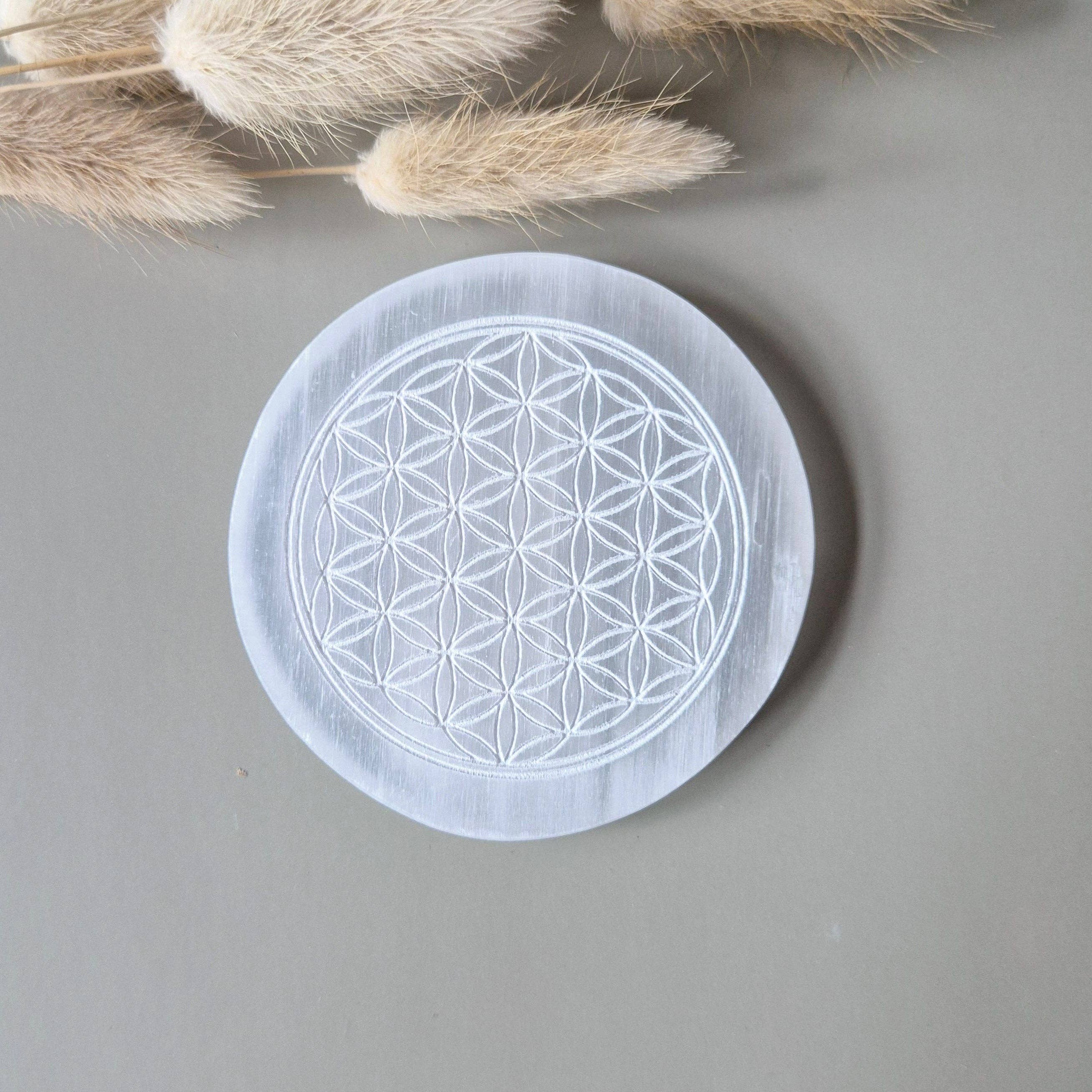 Moonlight Gemstones - Wholesale Crystal Charging Plate - Selenite Gemstone Charging Plate with Spiritual Engraving – 10 cm4
