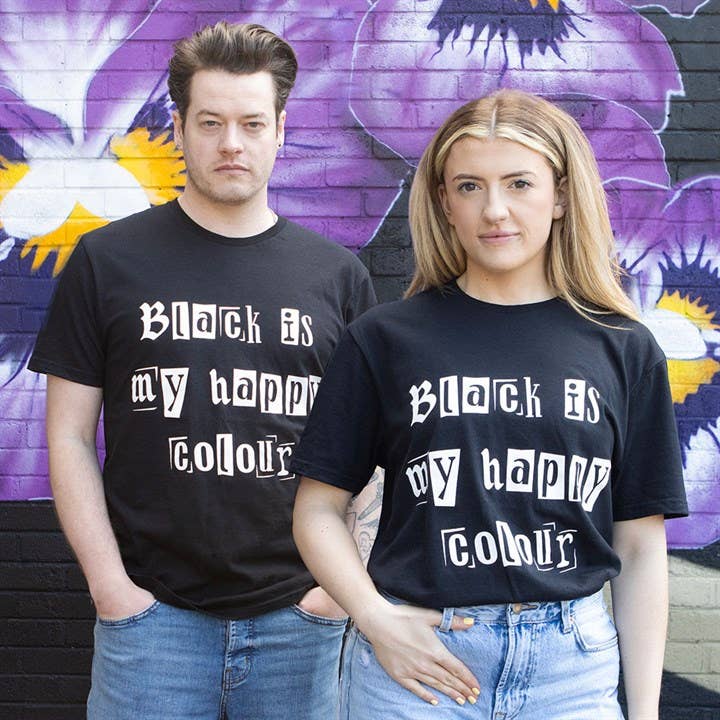 Something Different Wholesale – wholesale Screen printed t-shirt – unisex – Black is My Happy Colour Unisex T-shirt Size M1