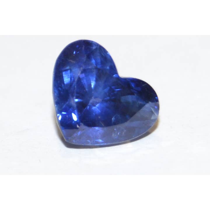 Zafiro Corazón 7*7 mm ( Alta Calidad) para venta al por mayor de Dmineral