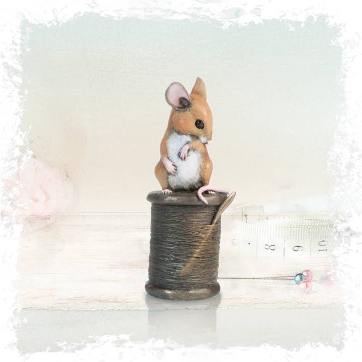 Richard Cooper Bronze - Wholesale Decorative Figurine - Cotton Reel - Cold Cast Bronze Mouse (230BR)1