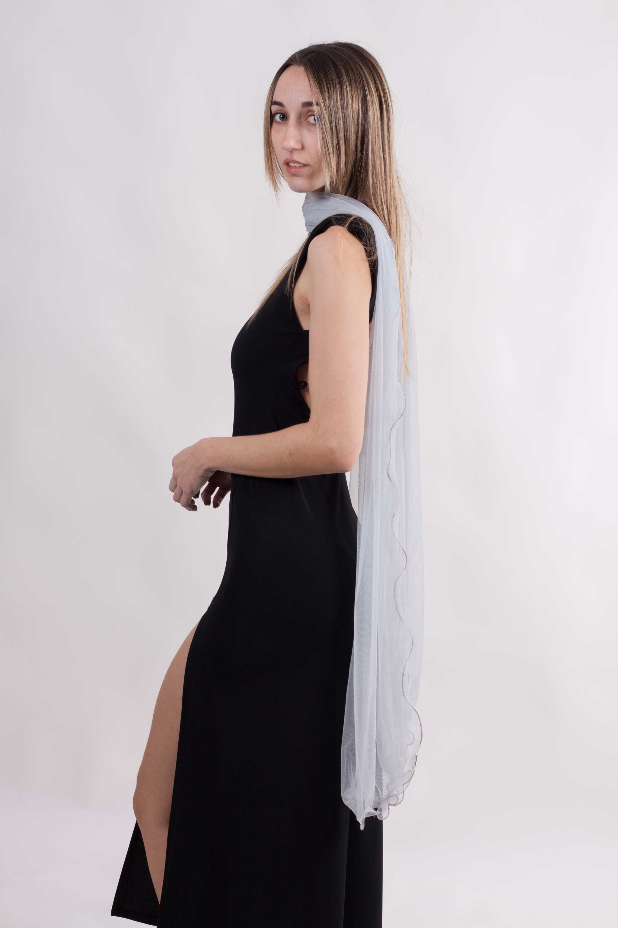 MR Complements - Vente Écharpe – femme - Châle en tulle grande taille aux bords ondulés18