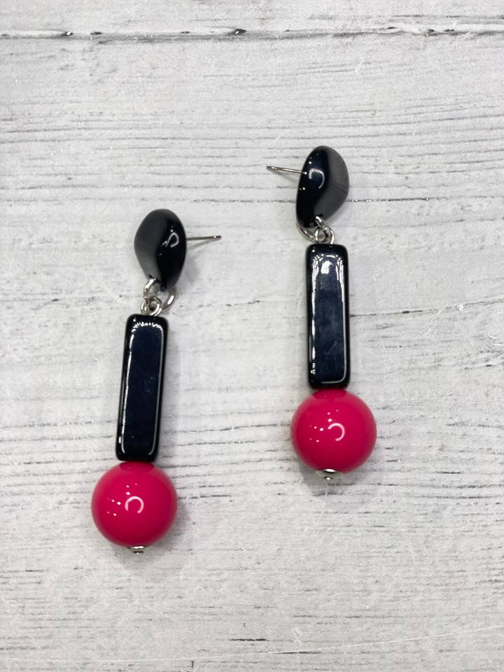 Alisha.D — boucles d'oreilles balle de golf fuchsia fabriquées en Italie pour la vente par LIOR / ALISHA D