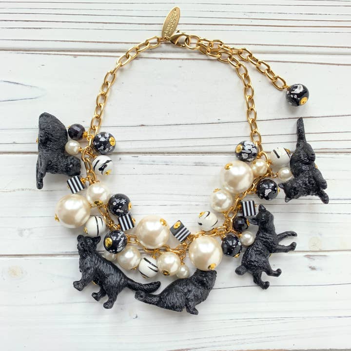 Collier Halloween Chat Spooky pour la vente par Lenora Dame