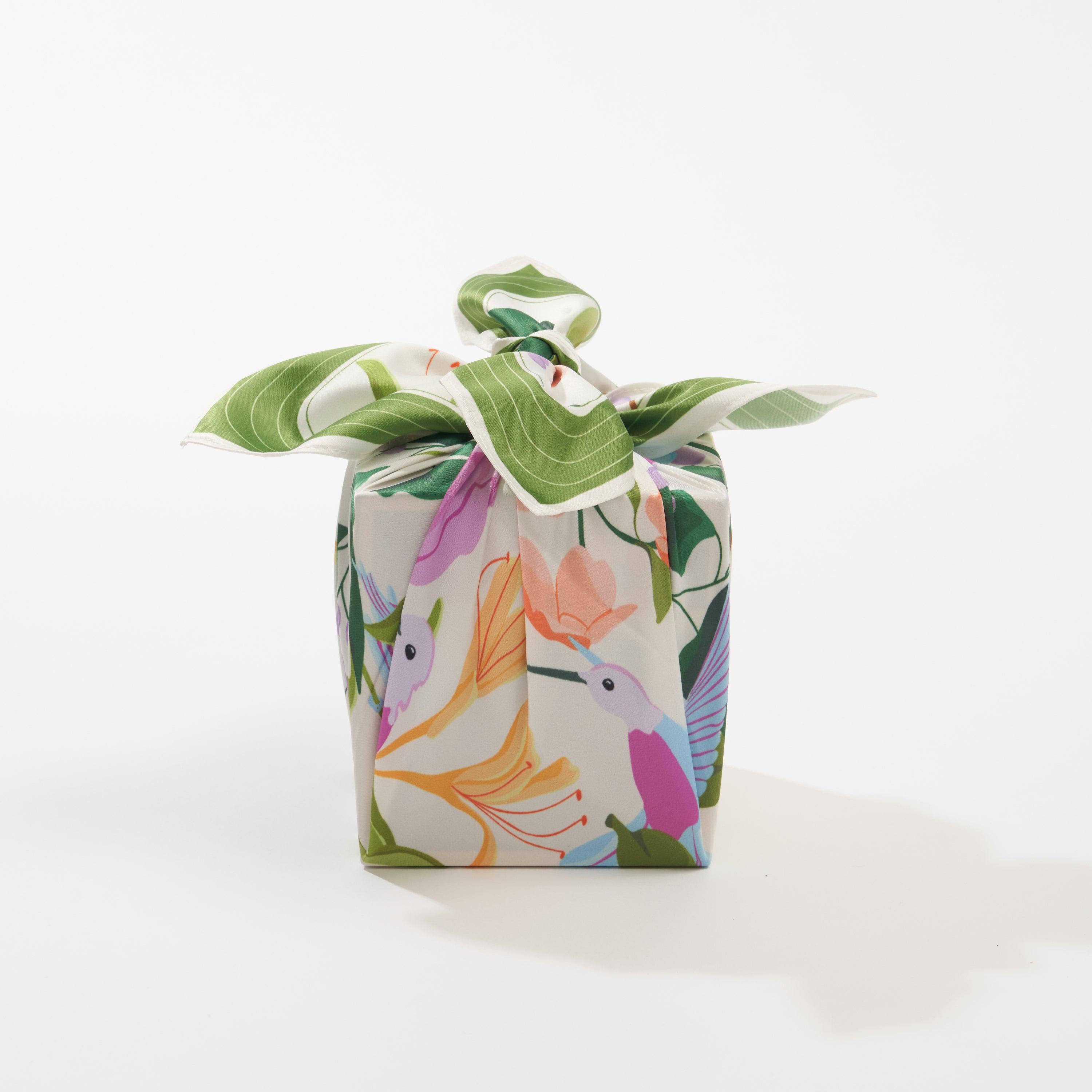 WRAPPR Gift Wrap - Vente Feuille de papier cadeau - Emballage cadeau Furoshiki par Danni Ha | 18 pouces, polyester recyclé21