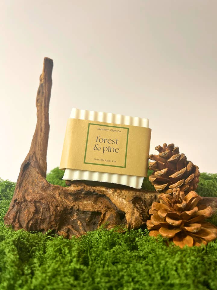 Savon en barre Forêt & Pin pour la vente par Southern Glow Co.
