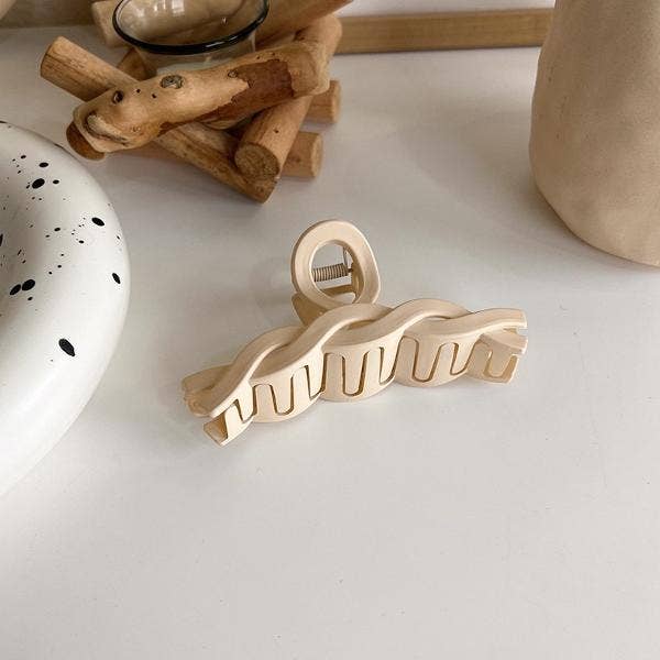 LanLivia - Wholesale Hair Clip - Women's - Milky Coffee Color Tone Claw Hair Clips6