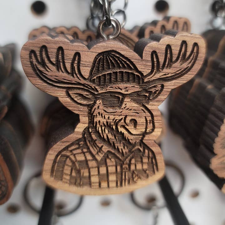 Porte-clés Orignal Hipster pour la vente par Two Makers Crew