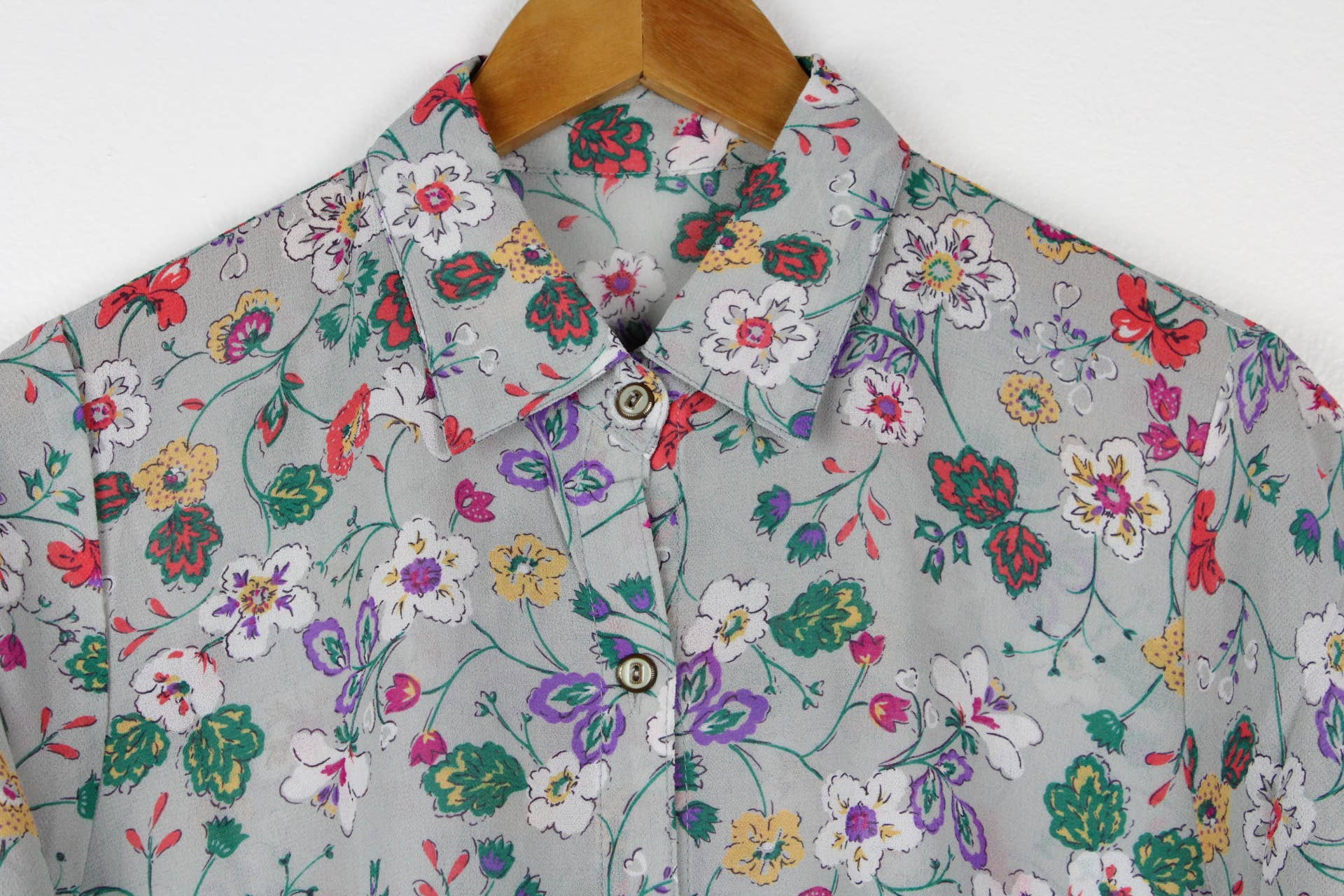 Sun's Out! - Wholesale Button Down Shirt - Women's - Vintage Short-Sleeve Button Up Blouse - Original Length35