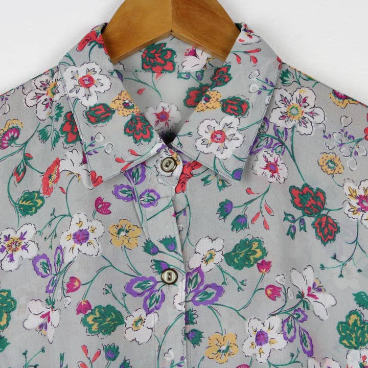 Sun's Out! - Wholesale Button Down Shirt - Women's - Vintage Short-Sleeve Button Up Blouse - Original Length35