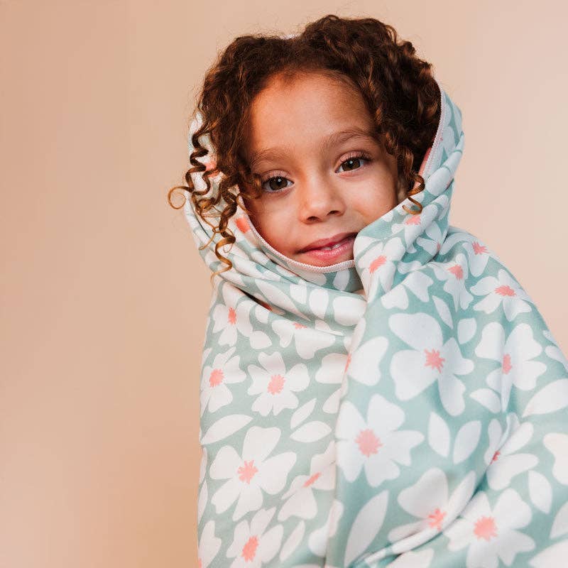 Groen Swim Essentials | Groene Microvezel Handdoek 180 x 90 cm for wholesale on Faire4