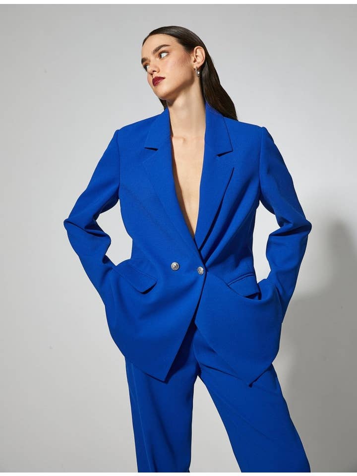 Blu Royal Blue Blazers da donna in vendita all'ingrosso su Faire5
