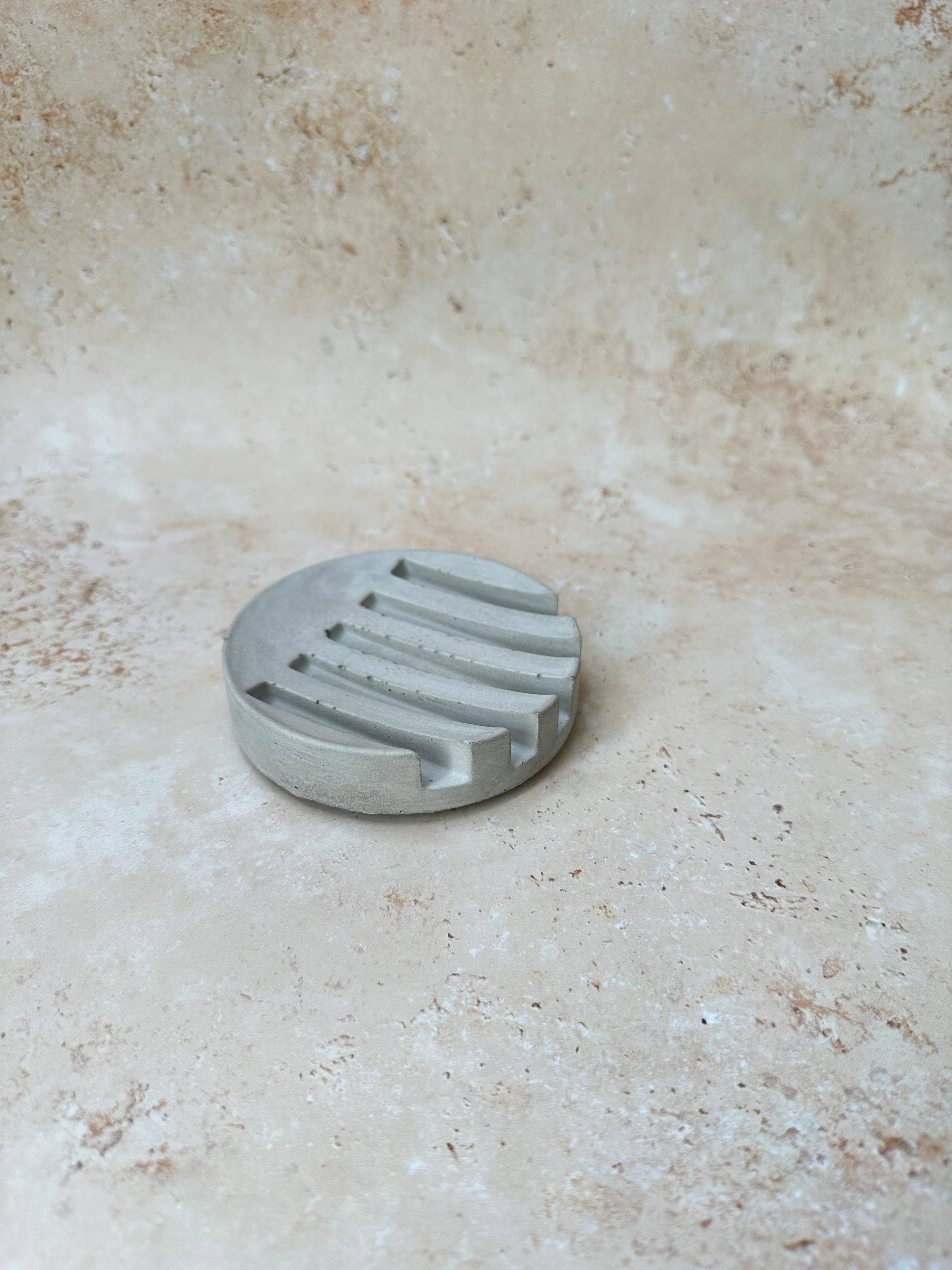 Smells Like Home Store - Wholesale Bath Soap Dish - Round Flow Concrete Soap Dish10
