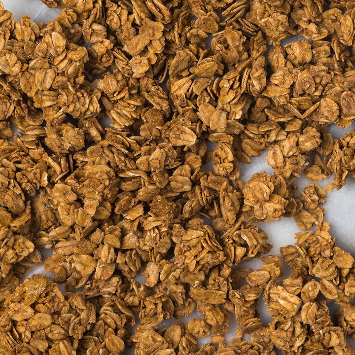 Granola épicé au gingembre sans gluten pour la vente par Balanced Bites