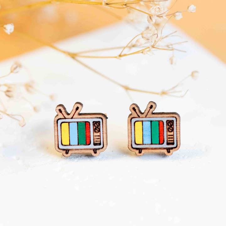 Orecchini televisivi in legno dipinti a mano - PET15210 per la vendita all'ingrosso da parte di Robin Valley