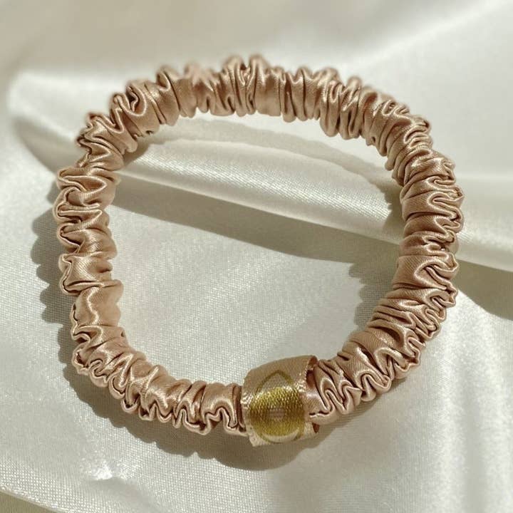 Chouchou fin en soie pour la vente par Razavi Collection