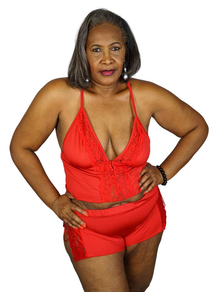 CONJUNTO CAMISERO DE ENCAJE FLORAL para venta al por mayor de Curvy Temptations