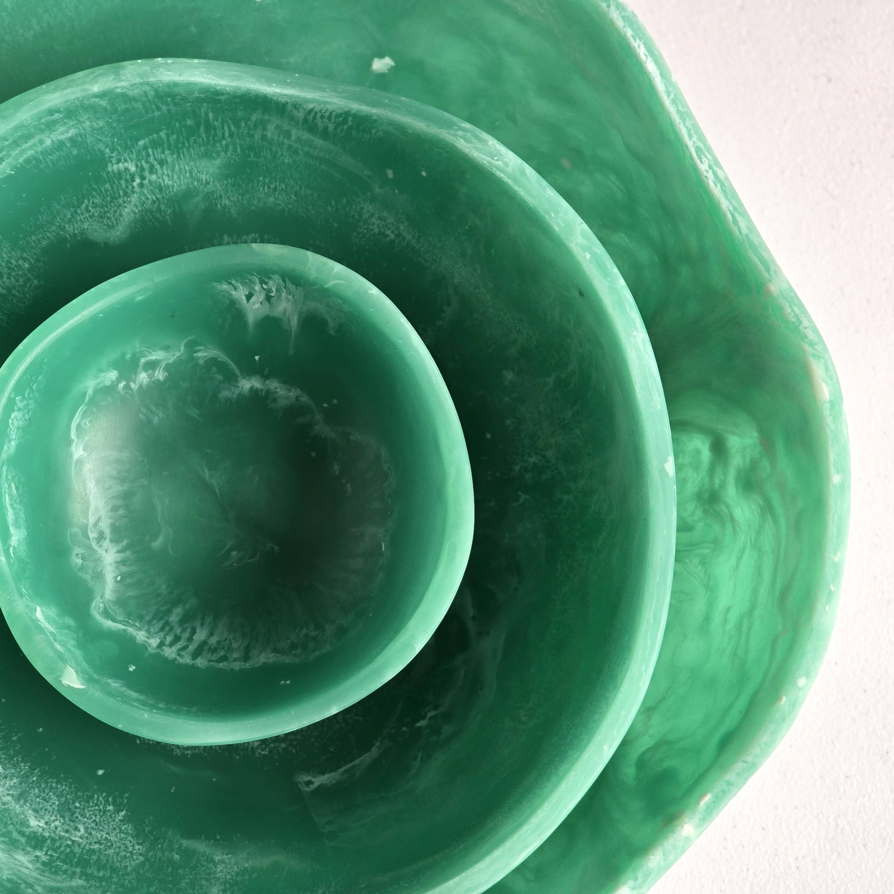 Gibb & Daan - Wholesale Serve Bowl - Large wavy 3 bowls Set - Matte Finish Hand Poured Resin12