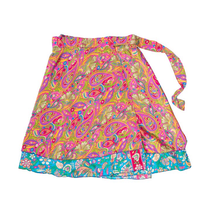 Kort vändbar uppcyklad omlottkjol för wholesale av Local Women’s Handicrafts