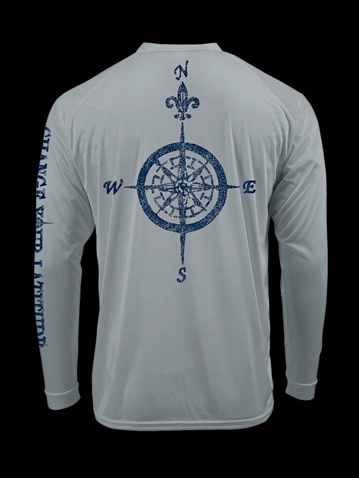 T-shirt à manches longues SPF-50 gris avec boussole marine pour la vente par Change Your Latitude