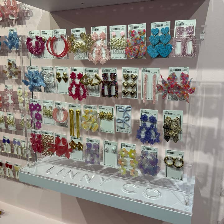 LINNY CO - Wholesale Jewelry Stand & Display - Display - Glam Collection Fixture - $559