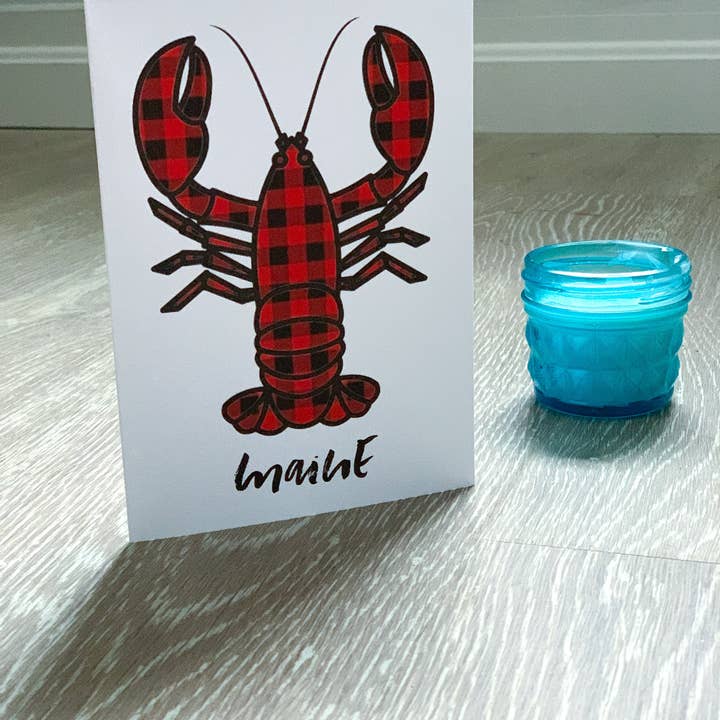 Stone Donut Design, LLC - Vente Carte de vœux classique - Carte amusante faite à la main en carreaux Buffalo avec homard du Maine par StoneDonut Design1