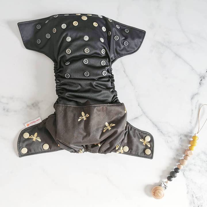 couche lavable abeilles for wholesale by Création cocolyly inc.