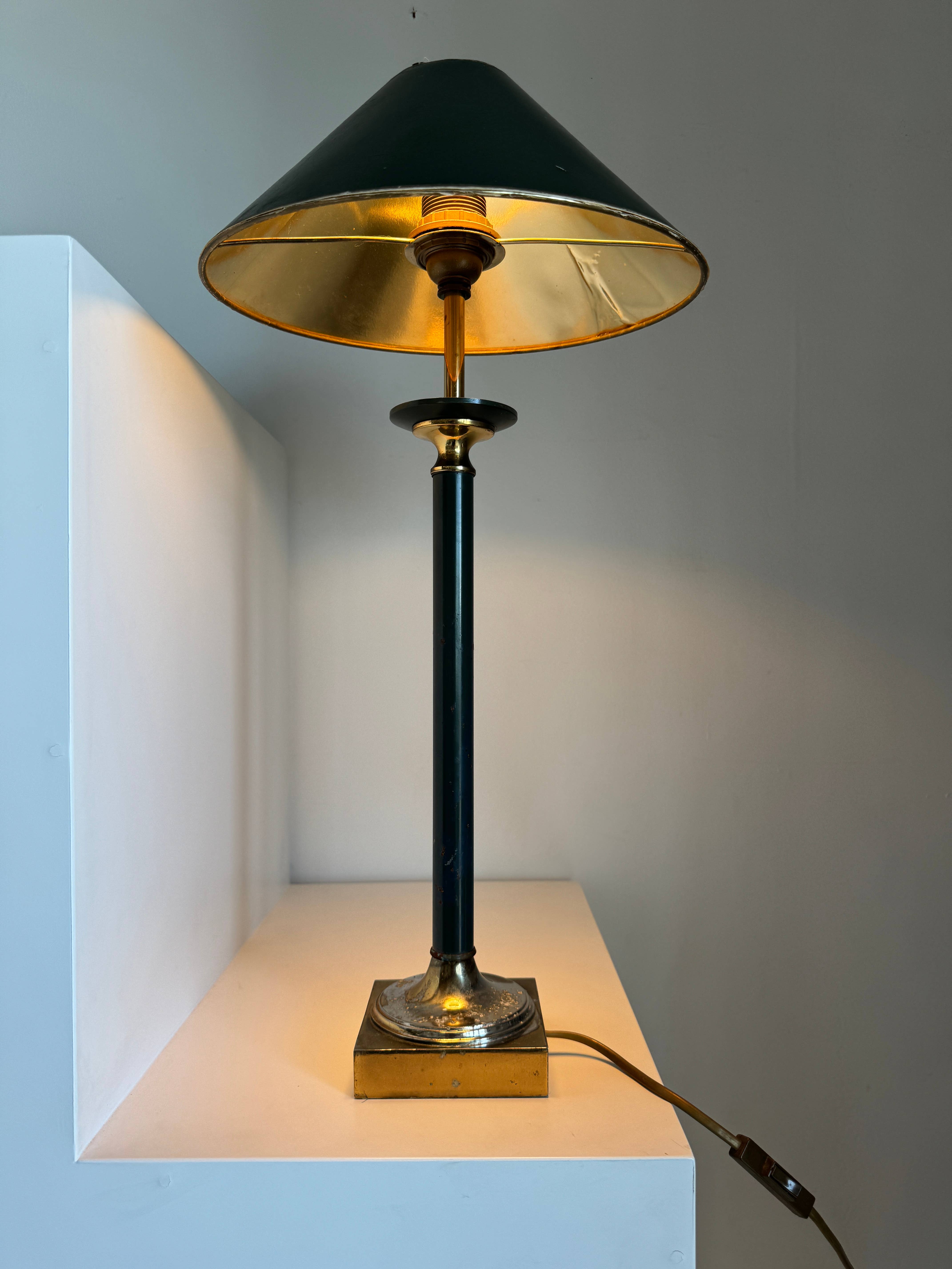 Office Objets - Wholesale Accent/Desk Lamp - Vintage green and gold table lamp H60 D302