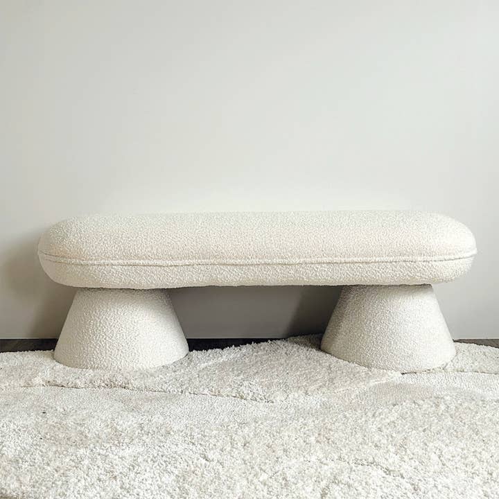 Opjet Paris – Engroshandel Bænk – Edouard bænk med boucle-stof i naturlig farve L117 x B42 x H37,5 cm3