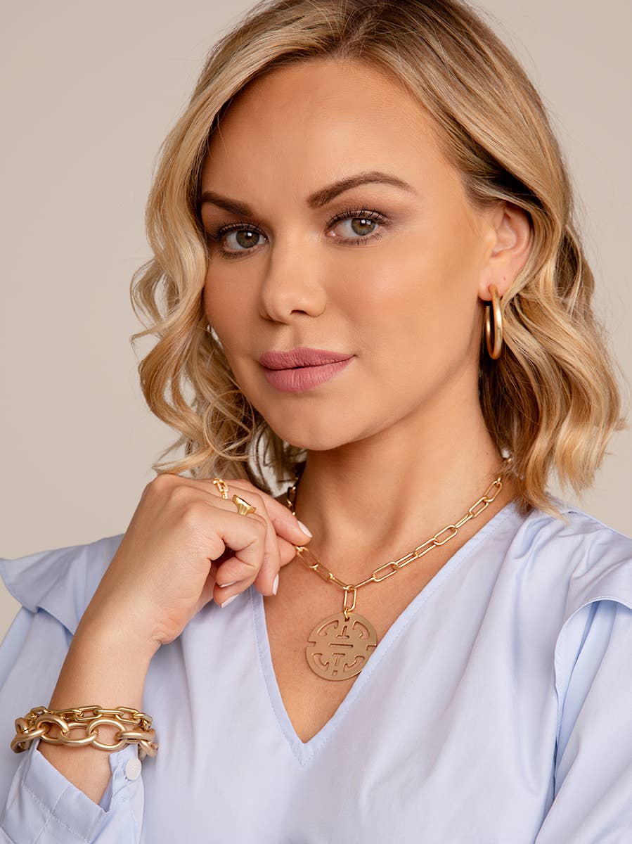 ZENZII Jewelry - Wholesale Pendant/Charm Necklace - Traveling Pendant Collar Necklace1