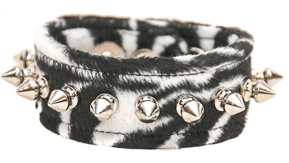 Funk Plus - Vente Bracelet jonc - Bracelet manchette léopard à pointes, 1 rangée, largeur 2,5 cm3