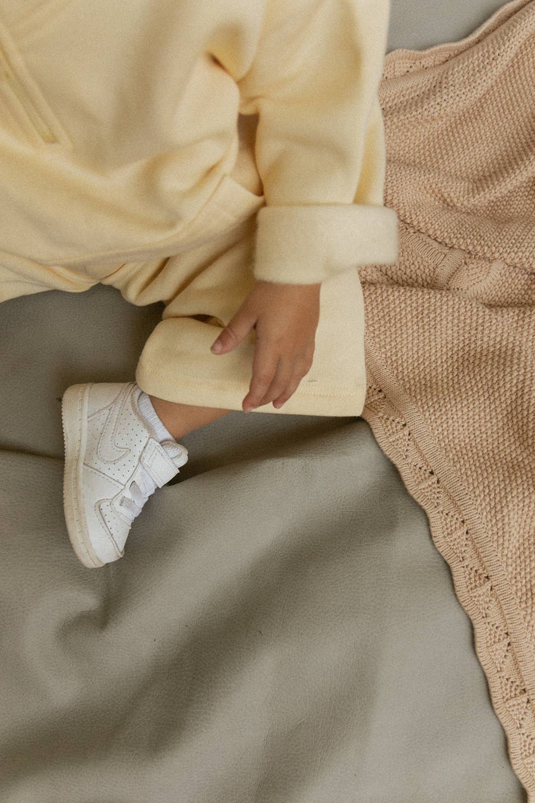 Winnie + Crew - Vente Ensemble haut et pantalon – bébé - Ensemble quart de zip pour tout-petit en vanille3