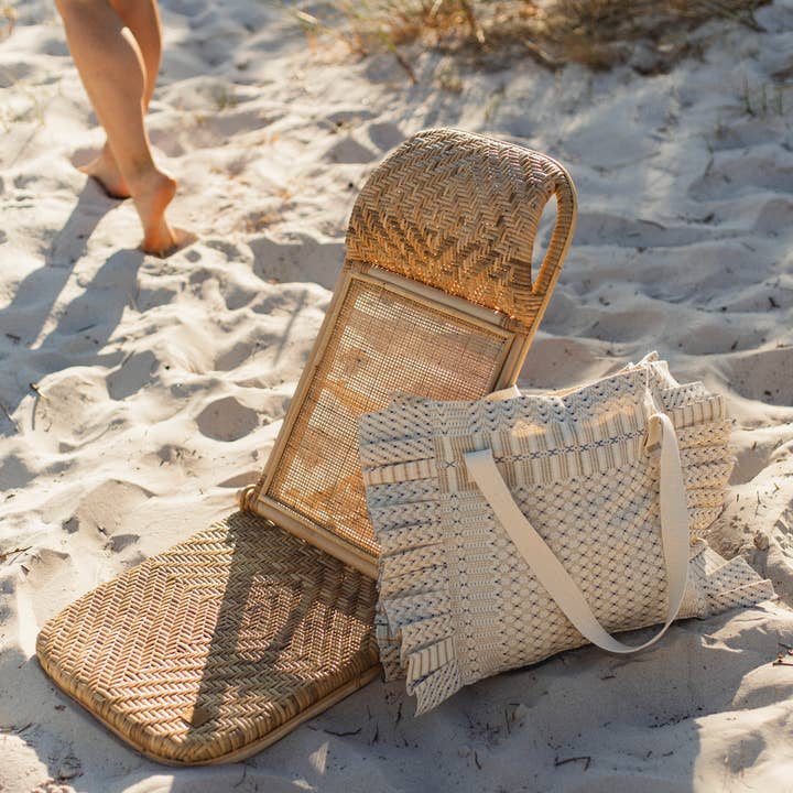 The Straw Studio - Wholesale Beach Accessories - The Picnic Chair (incl. shoulder strap) - Tiny net